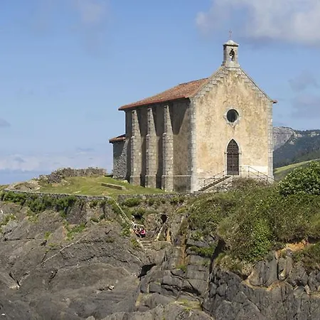 Plazuela Sta Catalina Ii En Con Parking By Kabia Gestion Mundaka